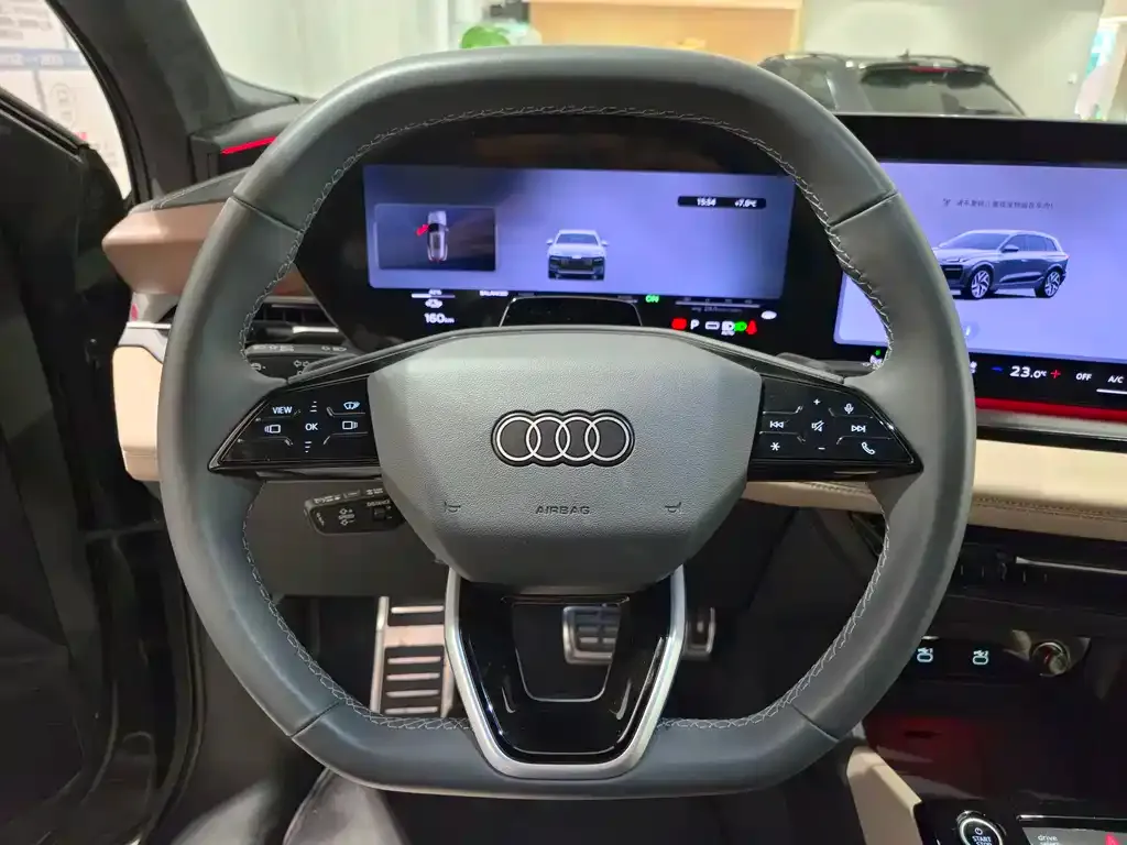 Audi Q6L e-tron — фото 9