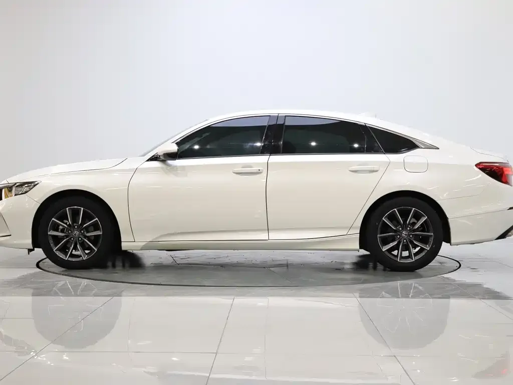 Honda Inspire — фото 5