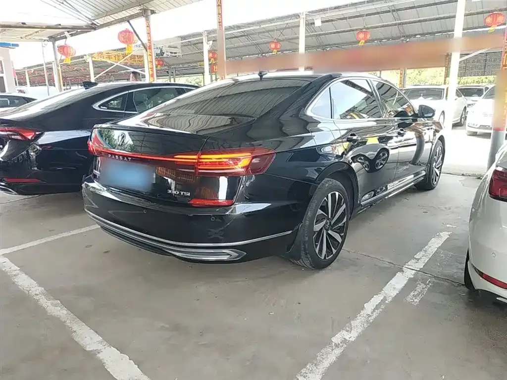 Volkswagen Passat — фото 7