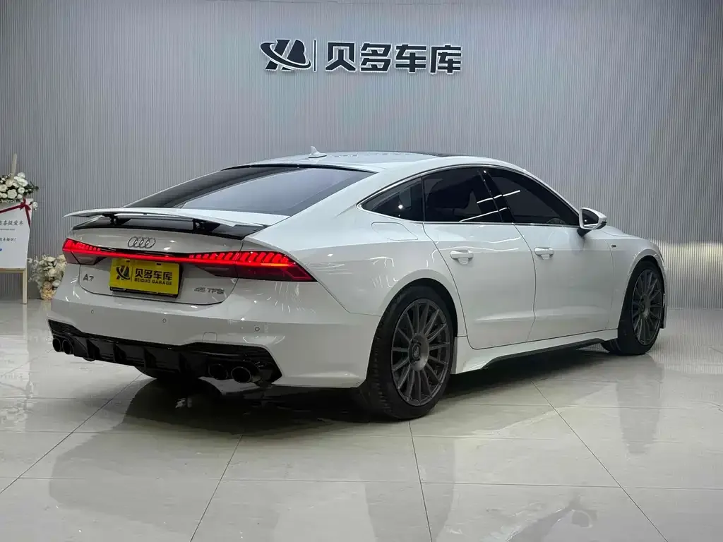 Audi A7 — фото 5