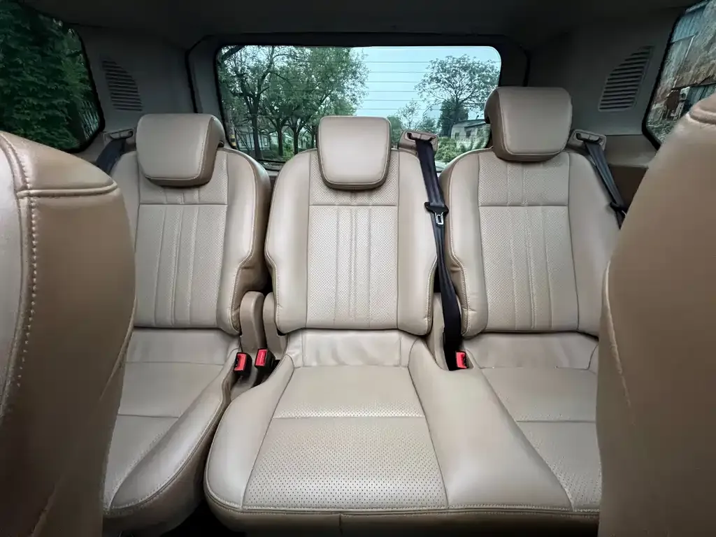 Ford Tourneo — фото 8