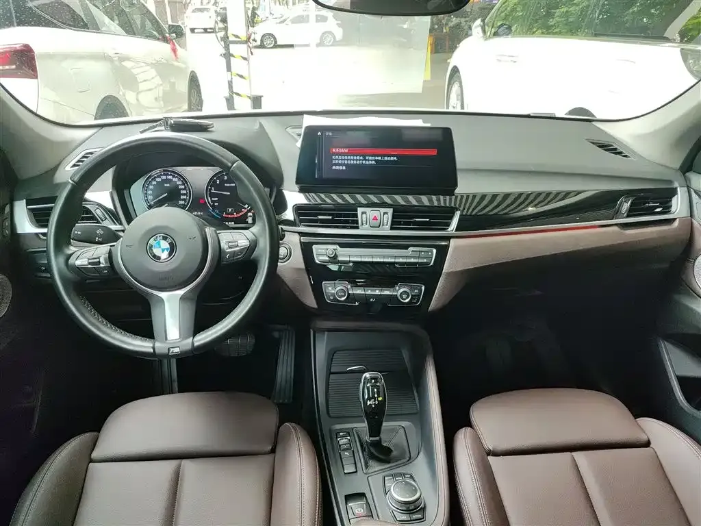 BMW X1 — фото 10