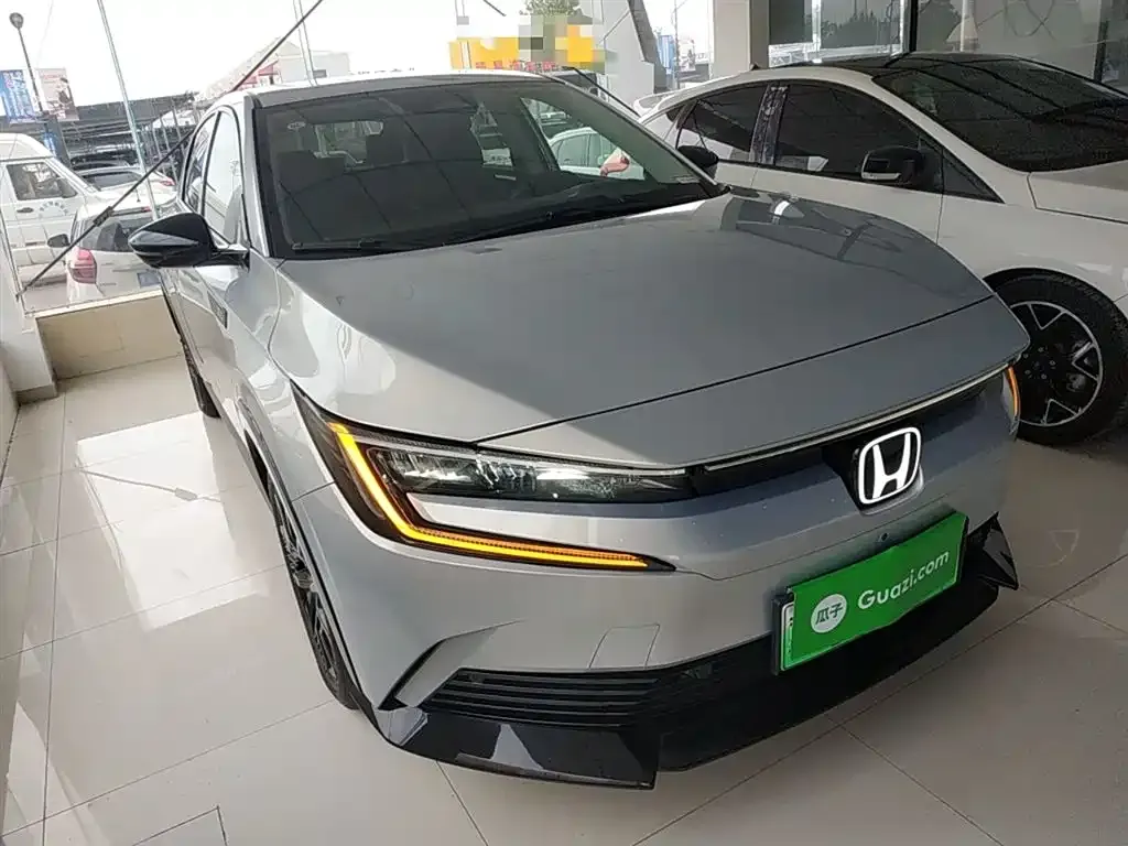 Honda e:NP2 — фото 3