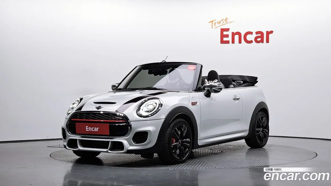 Mini Cooper Convertible — фото 1
