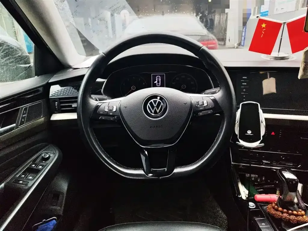 Volkswagen Passat — фото 3