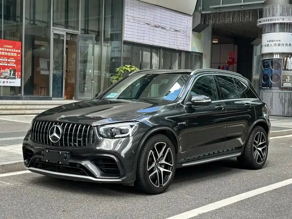Mercedes-Benz GLC AMG — фото 1
