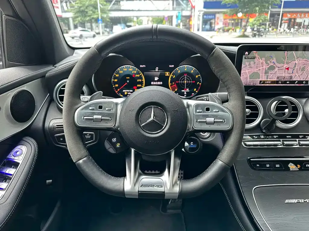 Mercedes-Benz GLC AMG — фото 9