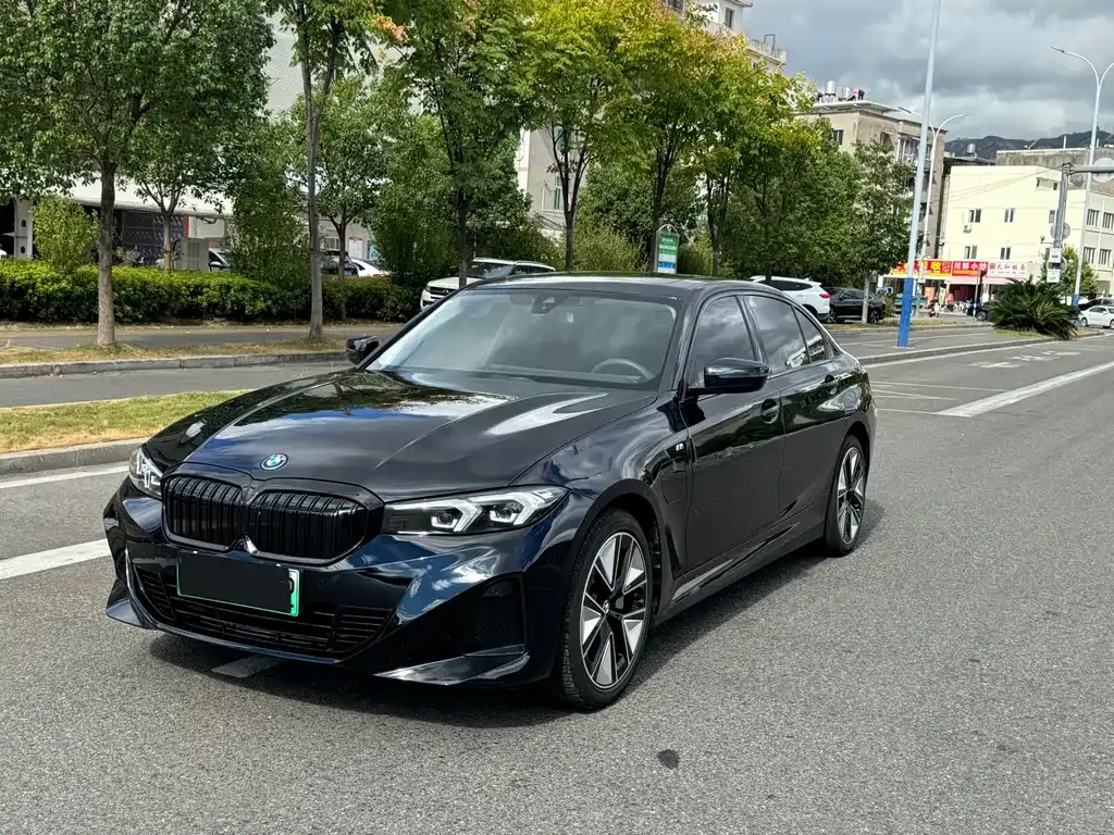 BMW i3 — фото 1