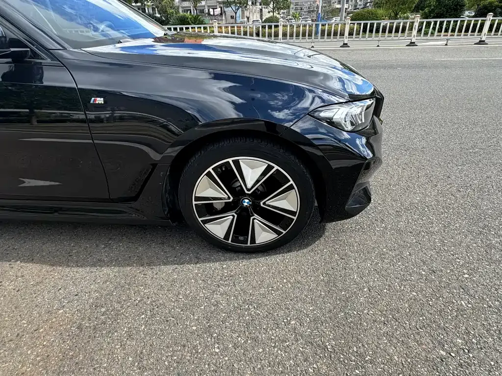 BMW i3 — фото 4