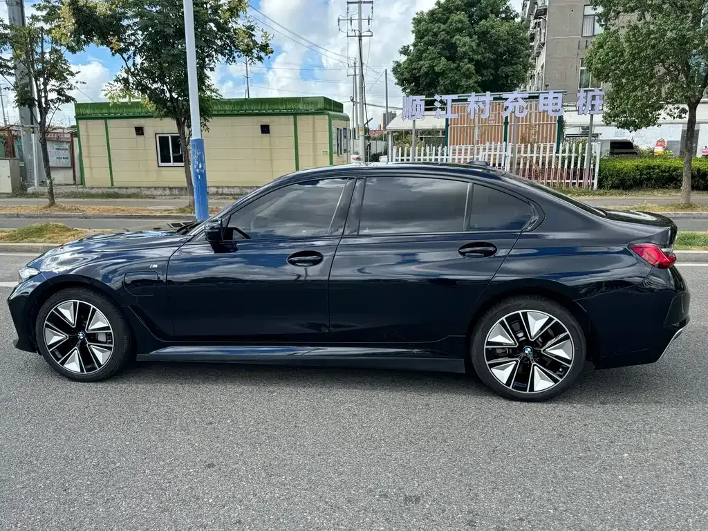 BMW i3 — фото 8