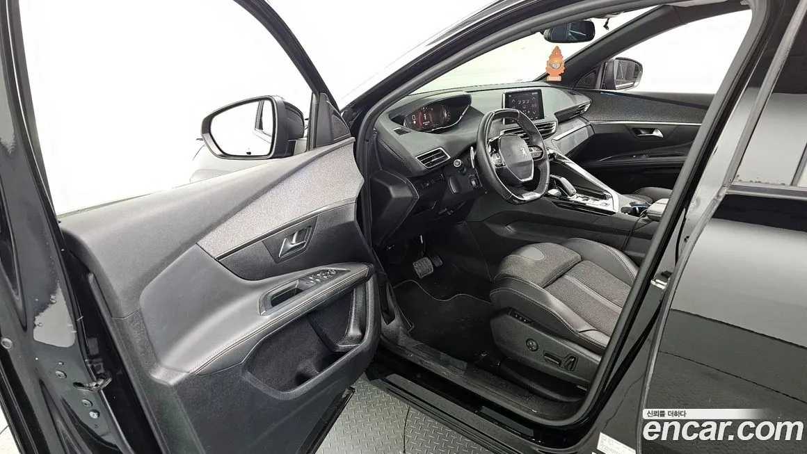 Peugeot 5008 — фото 10