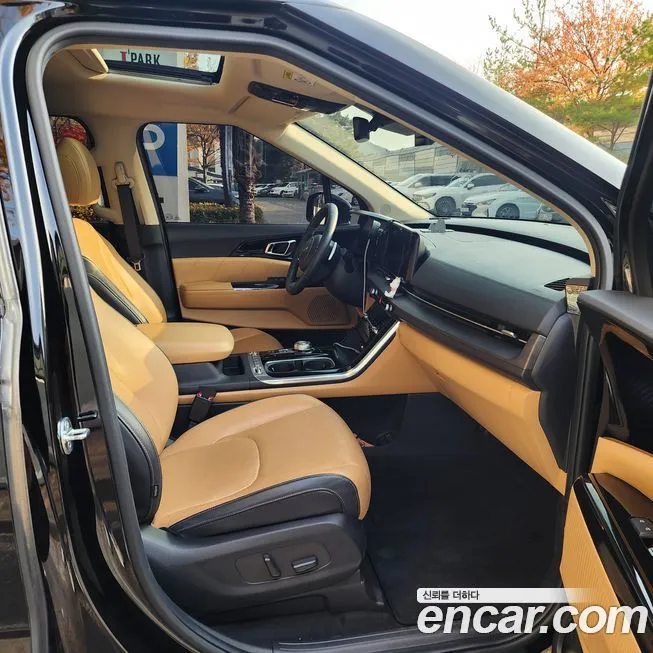 Kia Carnival — фото 10