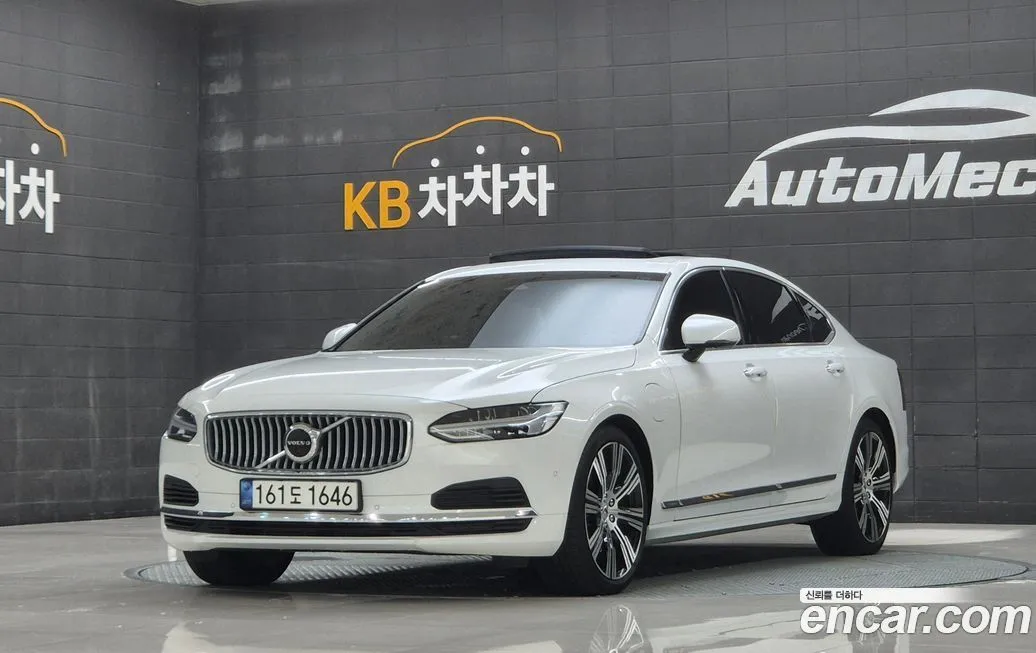Volvo S90 — фото 1