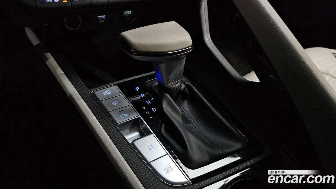 Hyundai AVANTE — фото 9
