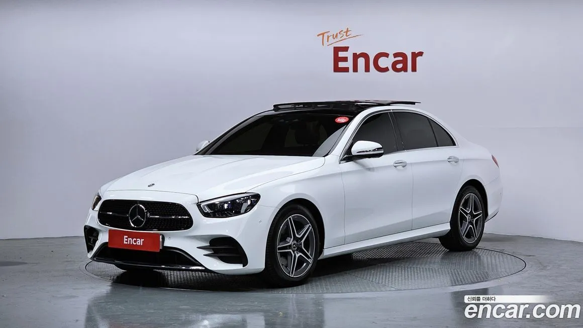 Mercedes-Benz E-Class — фото 1