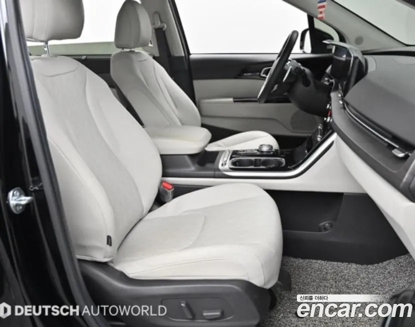 Kia Carnival — фото 10