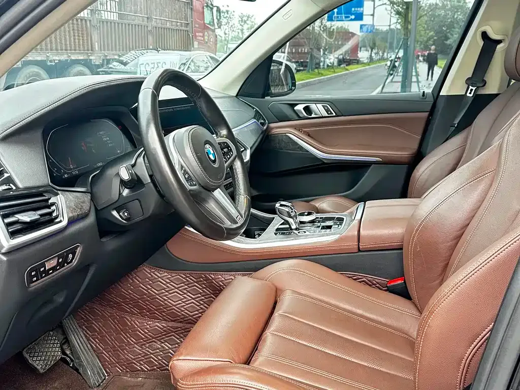 BMW X5 (Import) — фото 4