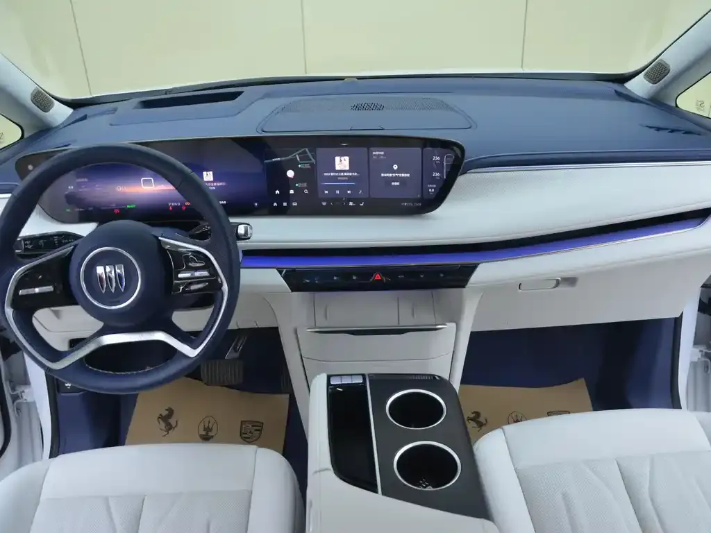 Buick GL8 Hybrid — фото 6