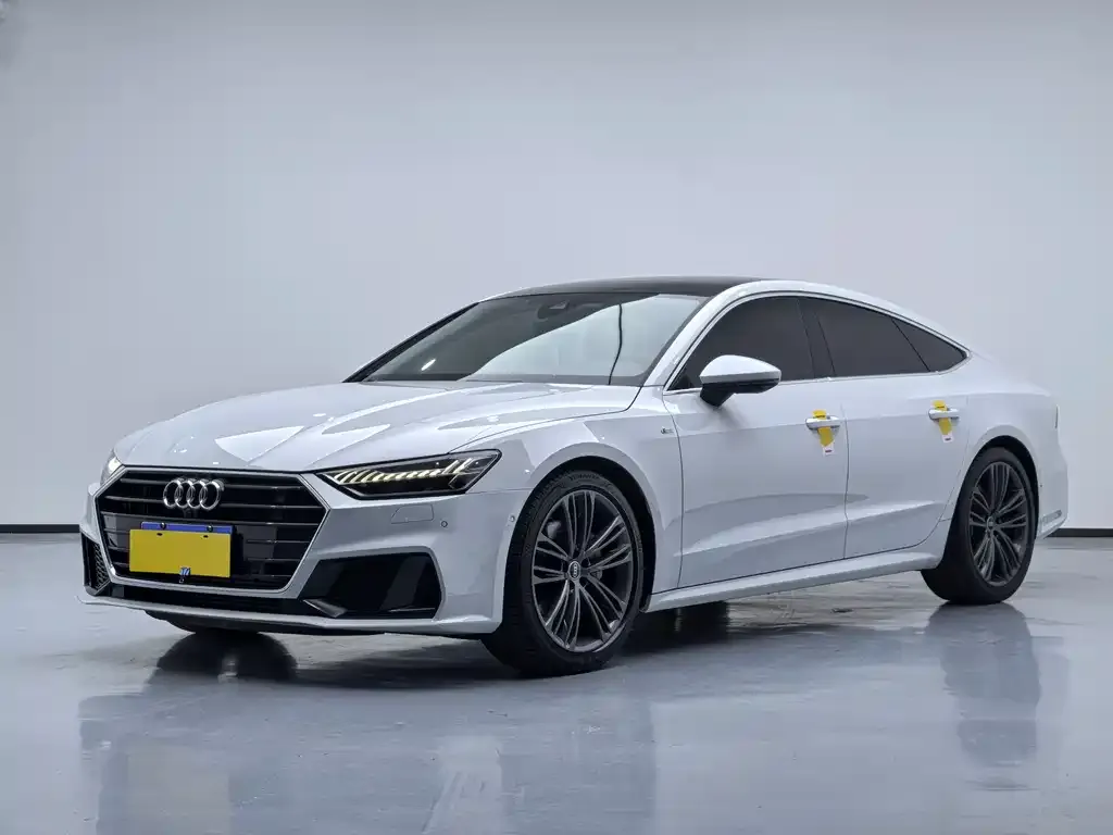 Audi A7 — фото 1