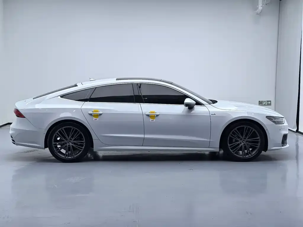 Audi A7 — фото 9