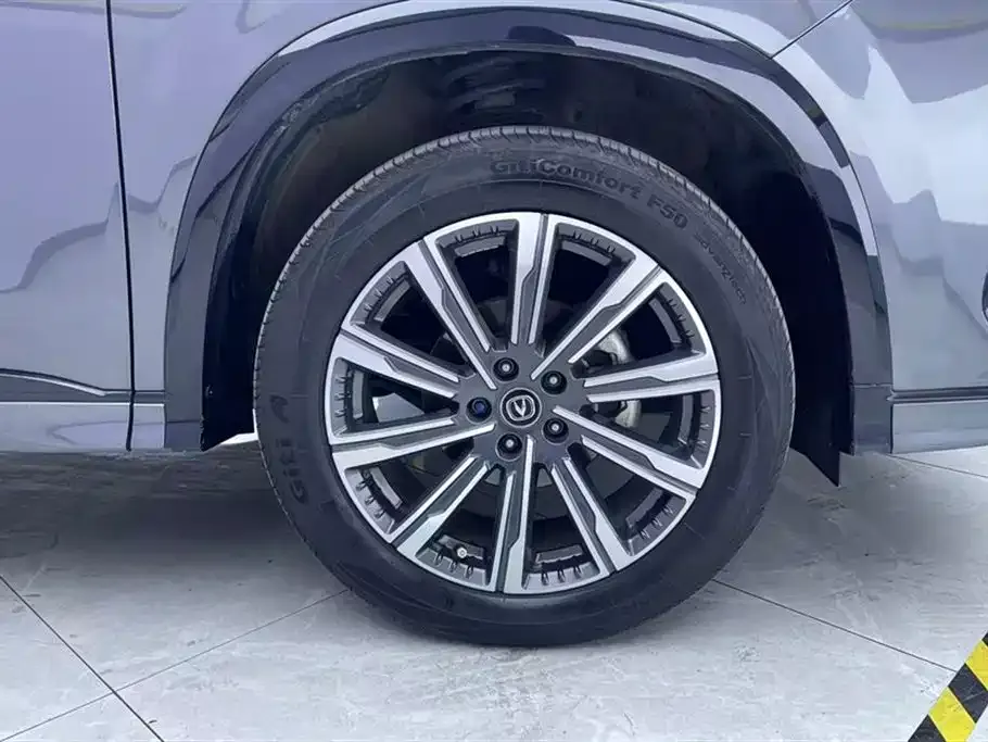 Changan CS75PLUS — фото 6