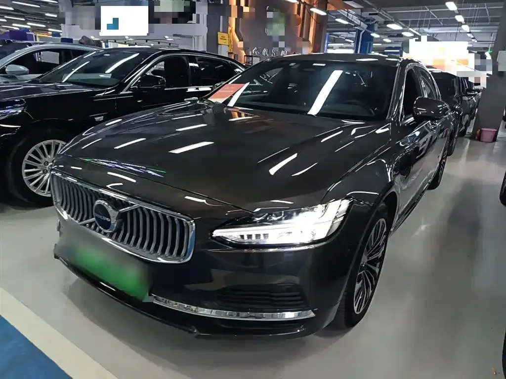Volvo S90 PHEV — фото 1