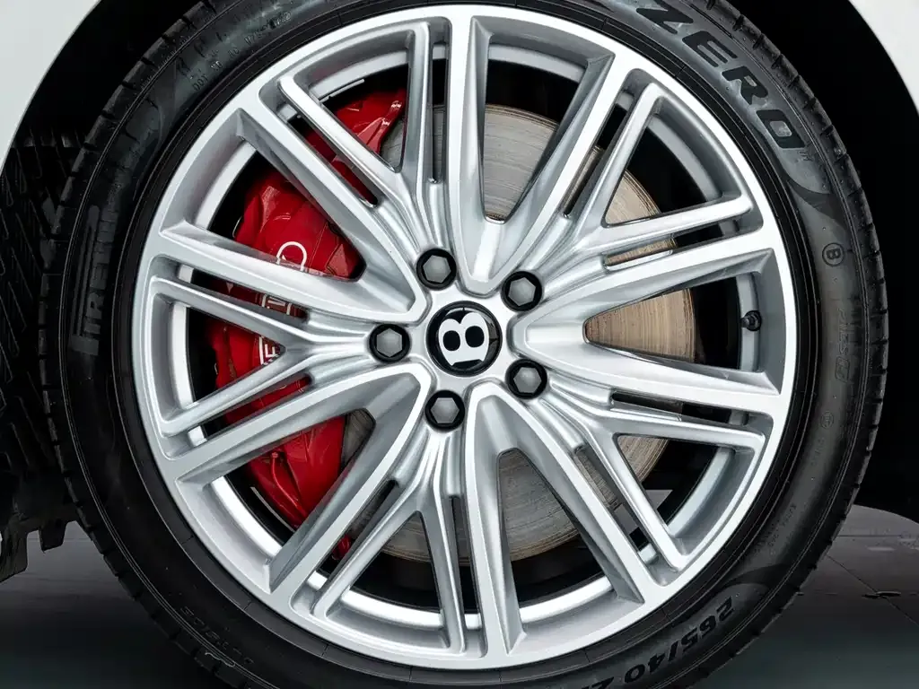 Bentley Flying Spur — фото 4