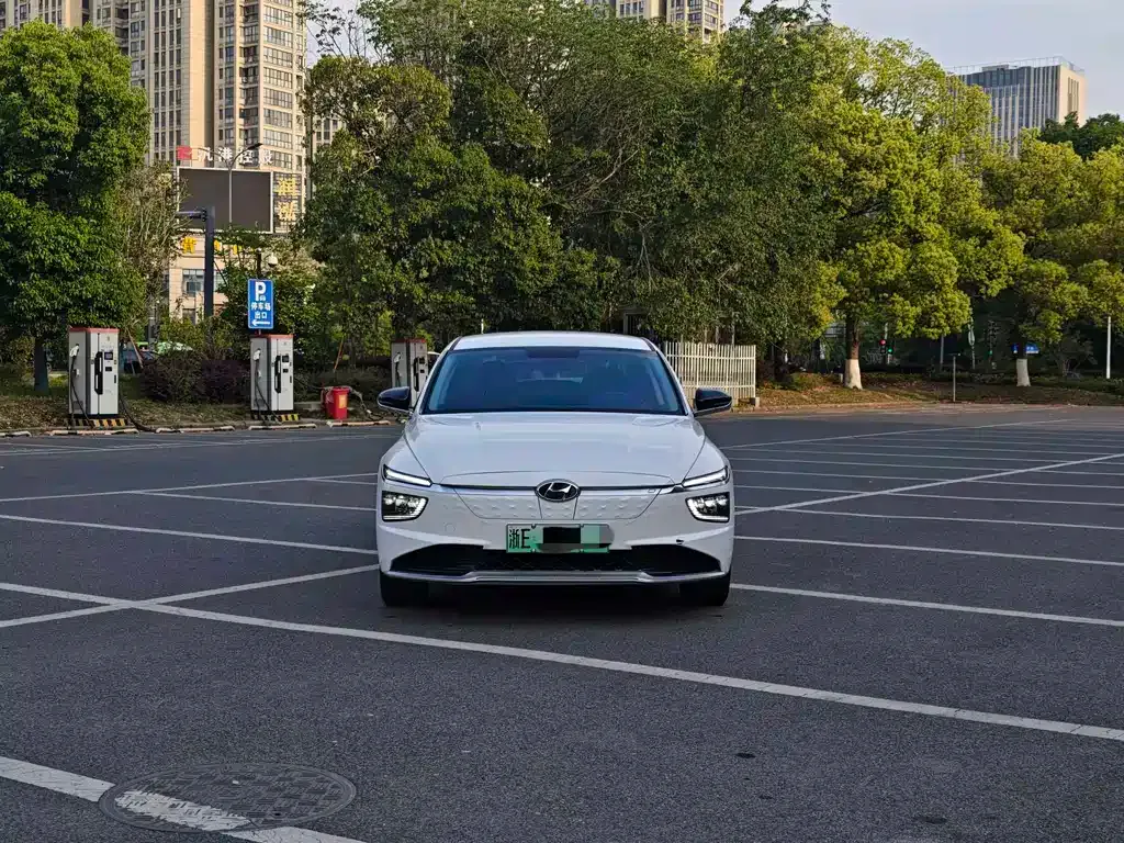 Hyundai Mistra New Energy — фото 2