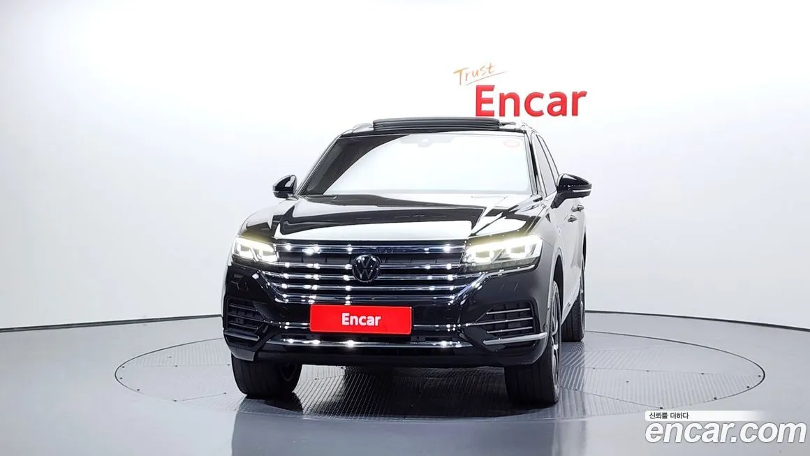Volkswagen Touareg — фото 3