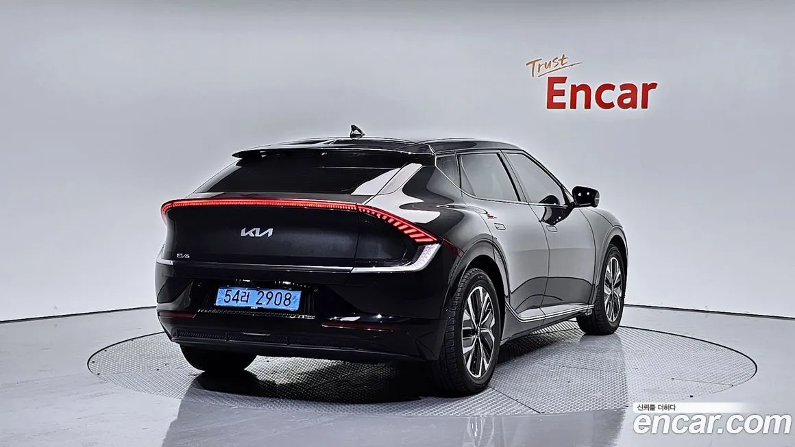 Kia EV6 — фото 2