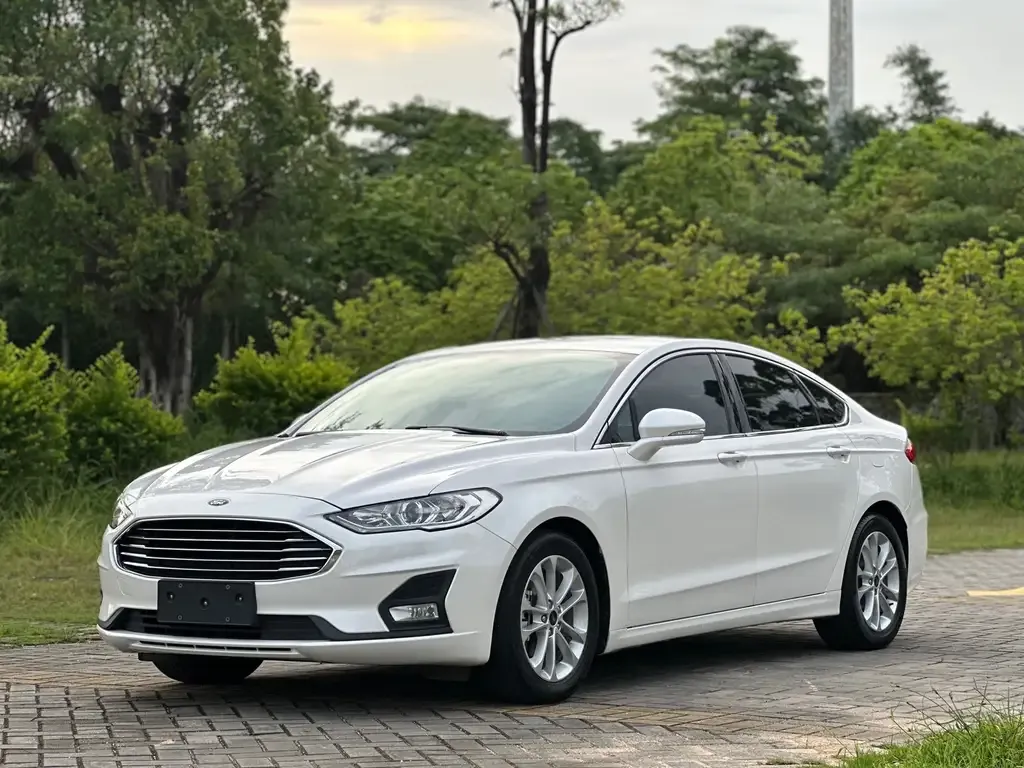 Ford Mondeo — фото 4