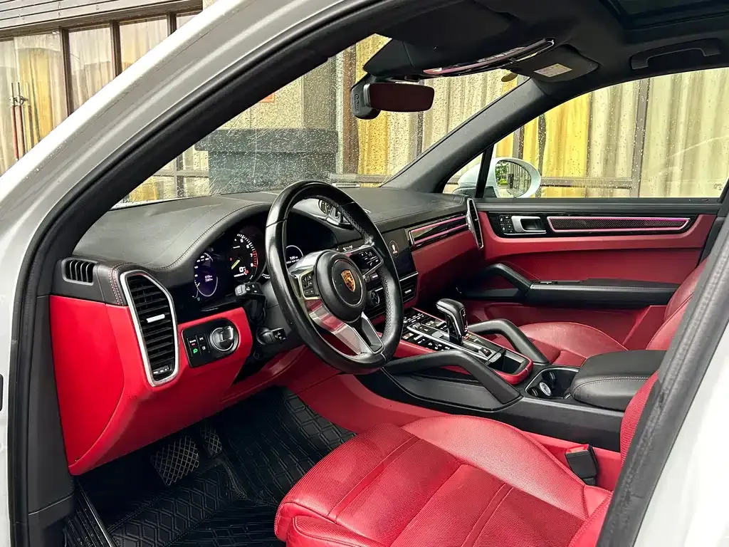 Porsche Cayenne Hybrid — фото 10