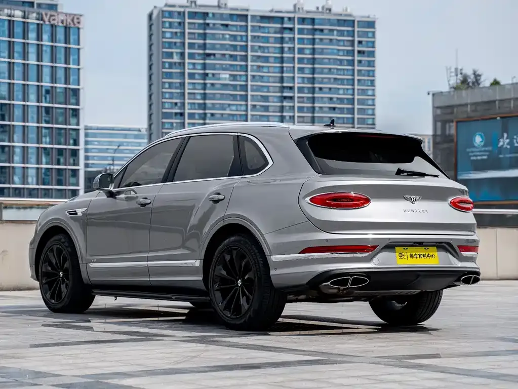 Bentley Bentayga — фото 4