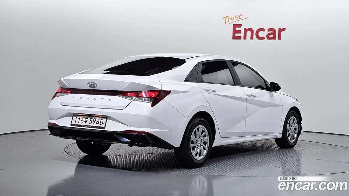 Hyundai AVANTE — фото 2