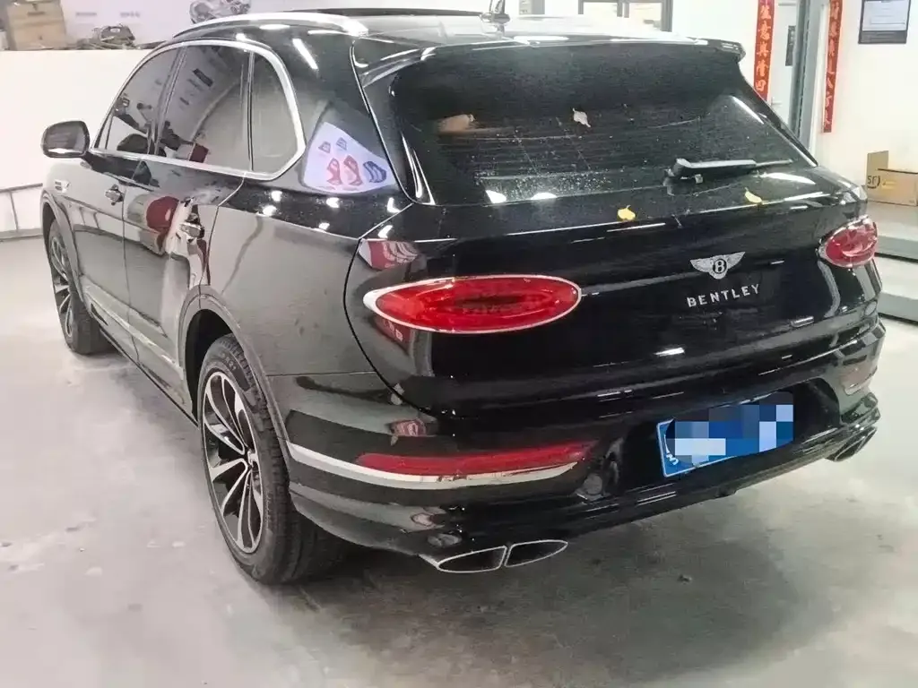 Bentley Bentayga — фото 4
