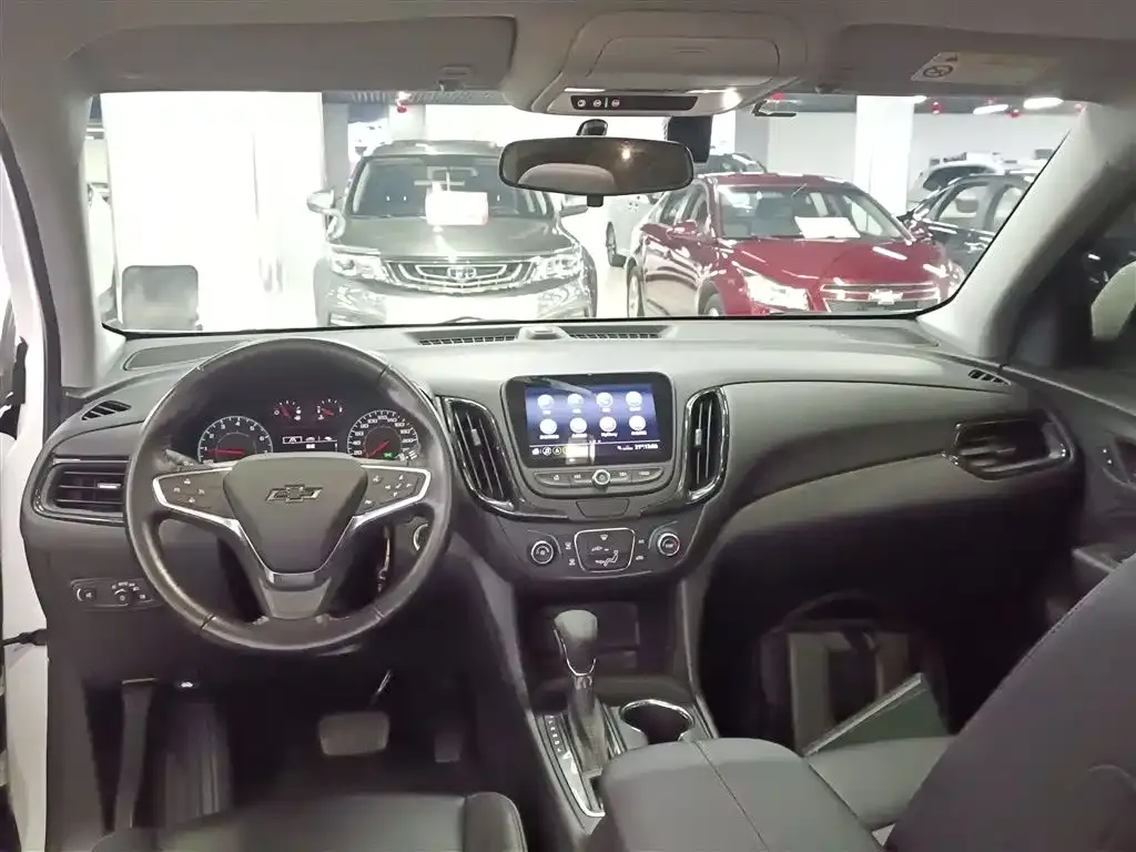Chevrolet Equinox — фото 10