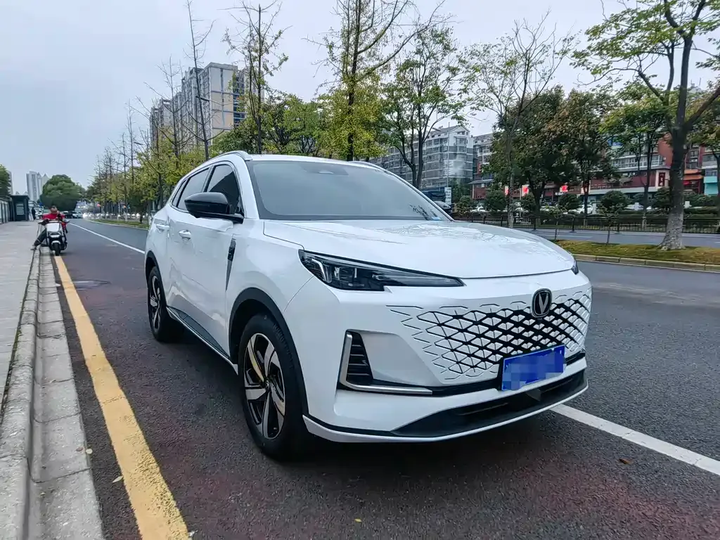 Changan CS55PLUS — фото 3