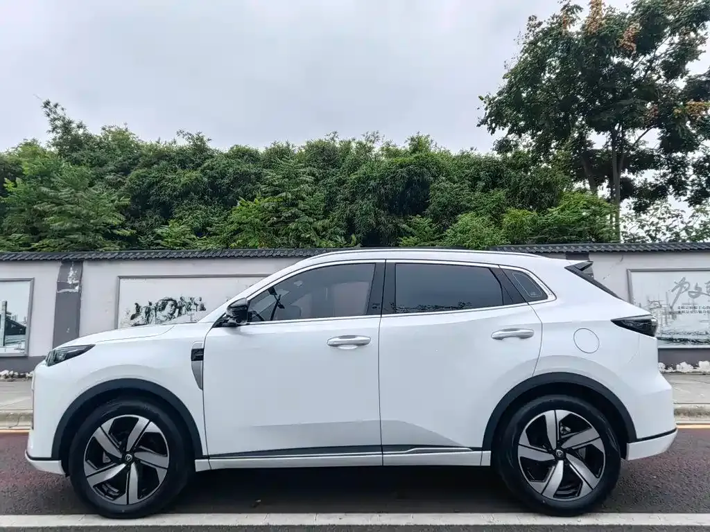 Changan CS55PLUS — фото 9