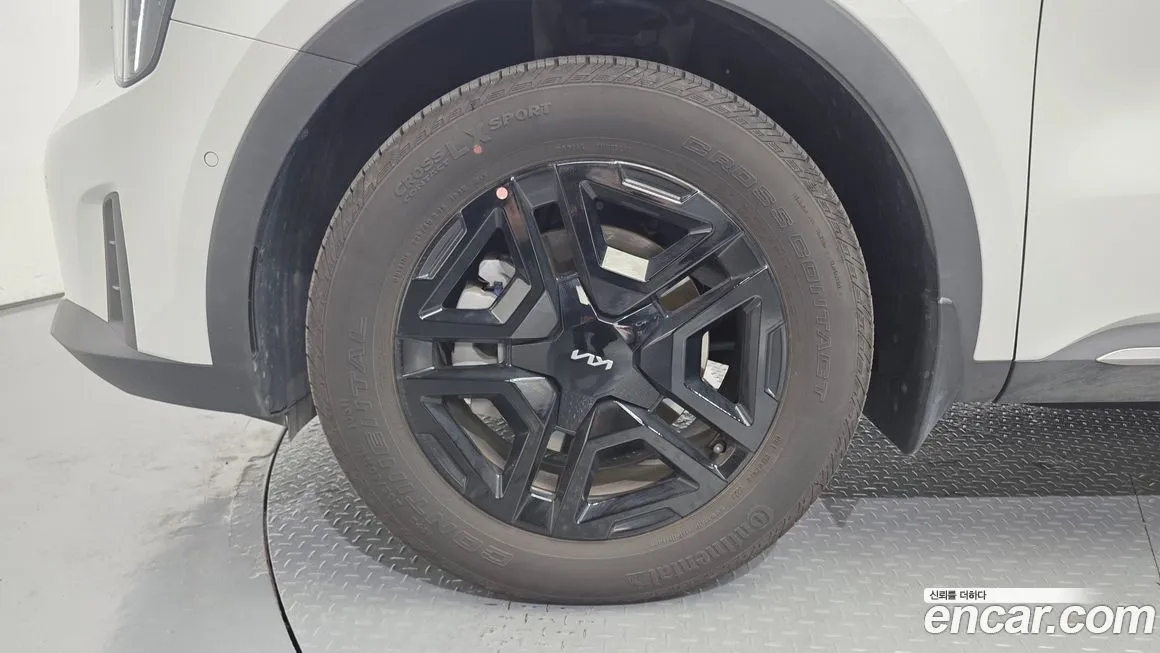Kia Sorento — фото 5