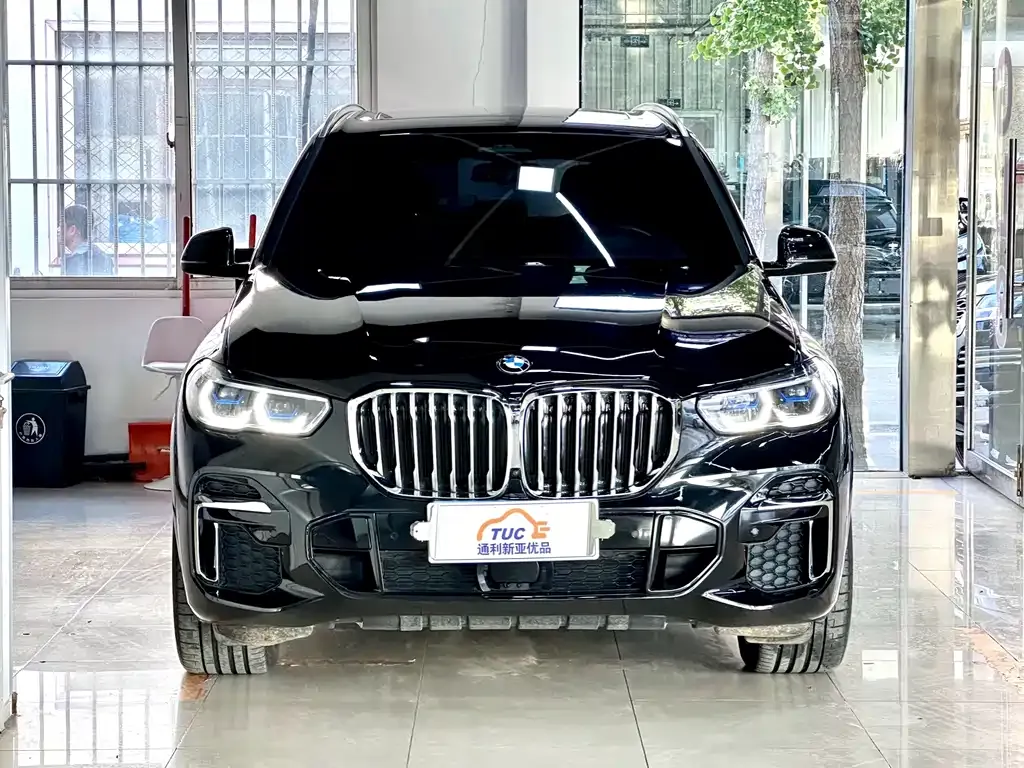 BMW X5 — фото 2
