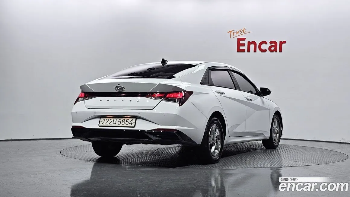 Hyundai AVANTE — фото 2