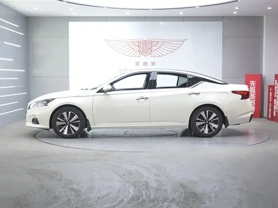 Nissan Teana — фото 2