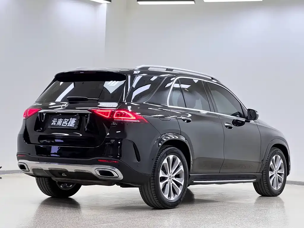 Mercedes-Benz GLE — фото 7