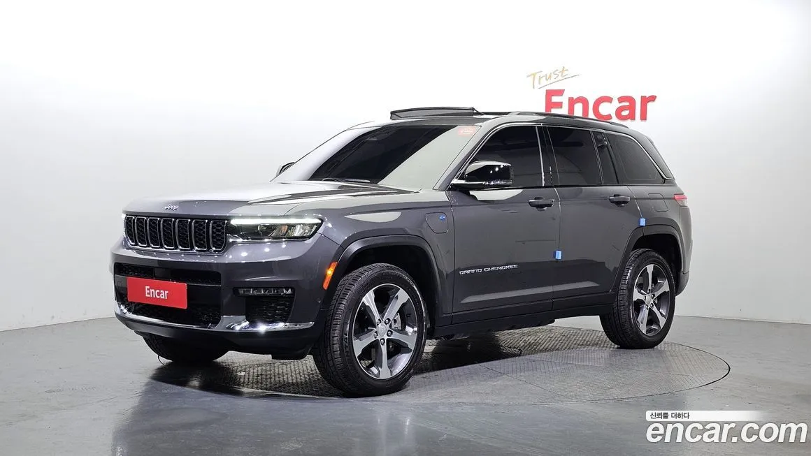 Jeep Cherokee — фото 1