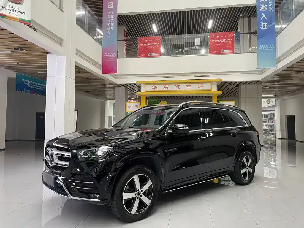 Mercedes-Benz GLS — фото 1