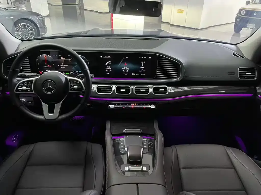 Mercedes-Benz GLS — фото 7