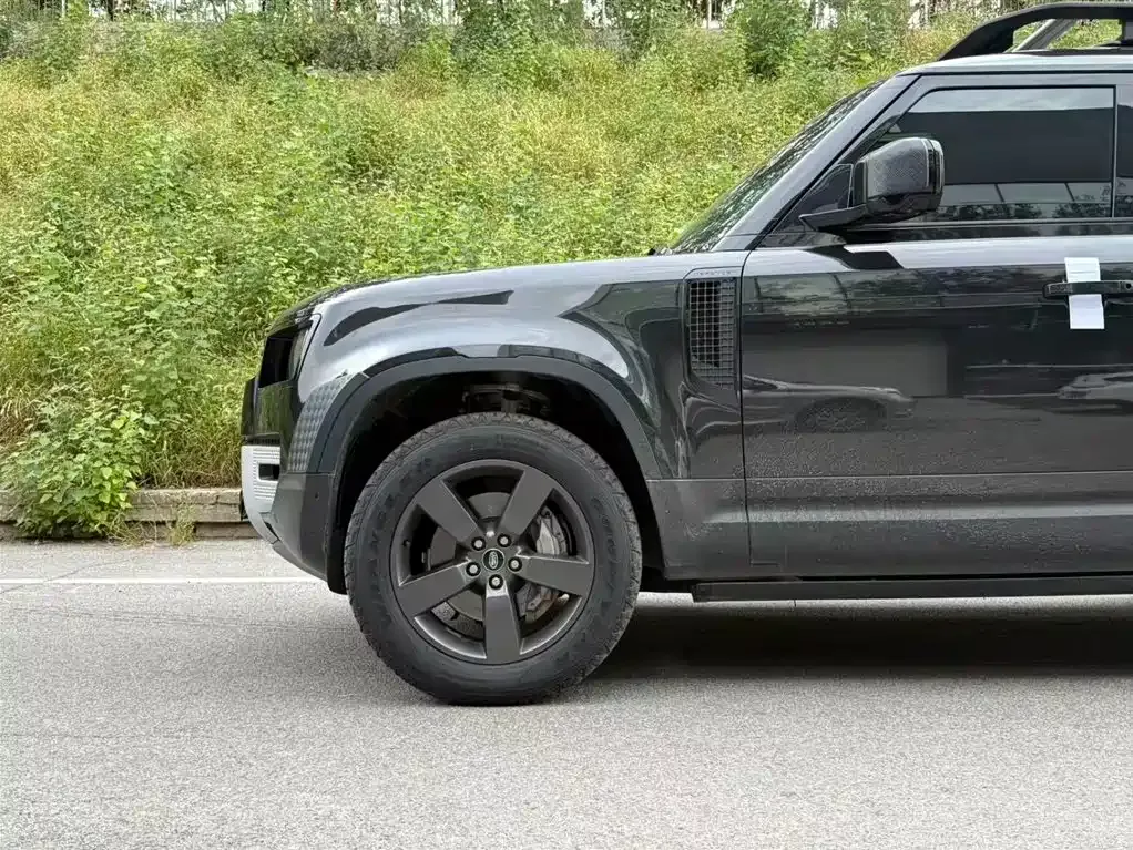 Land Rover Defender — фото 4