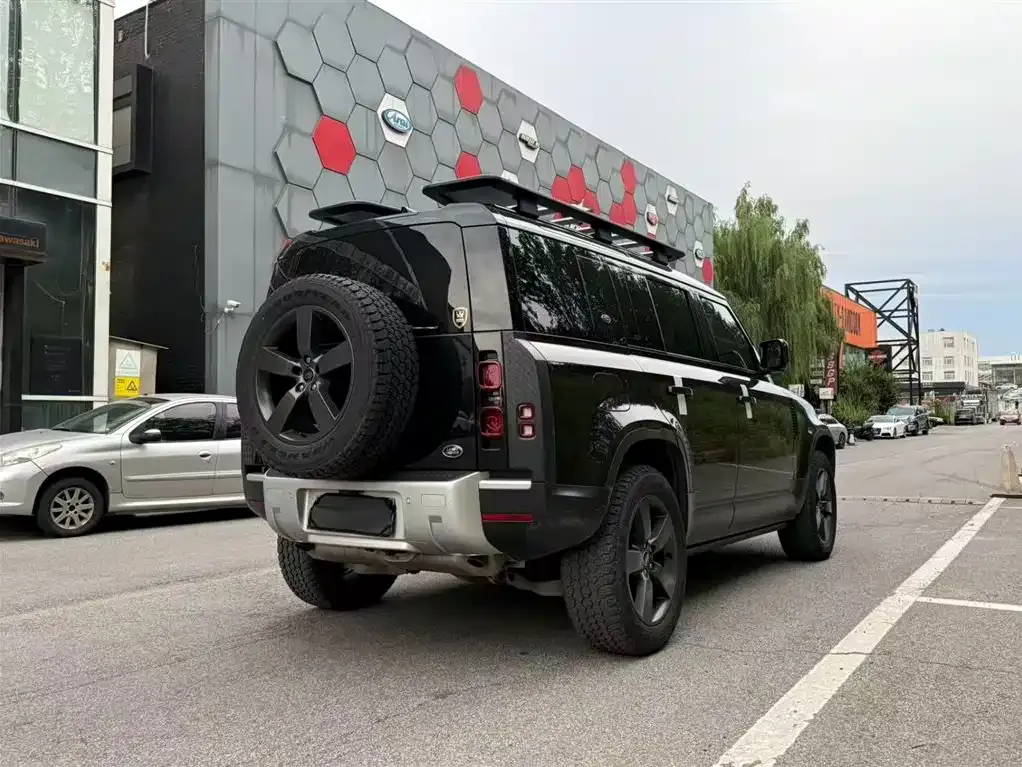 Land Rover Defender — фото 8