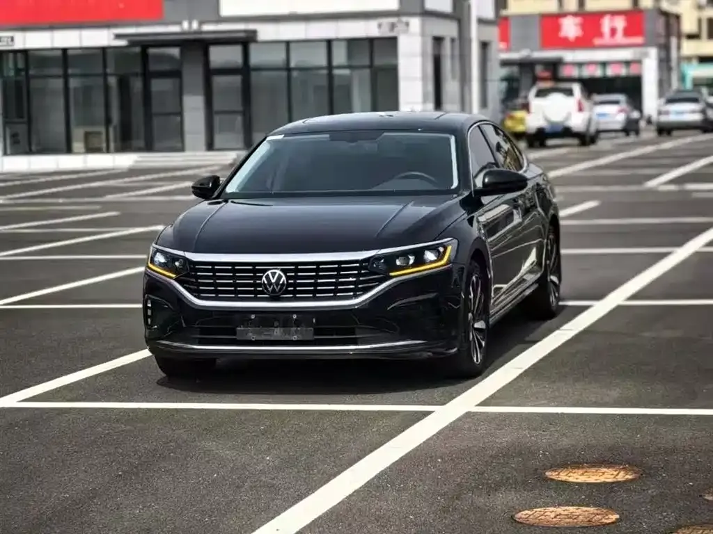 Volkswagen Passat — фото 7