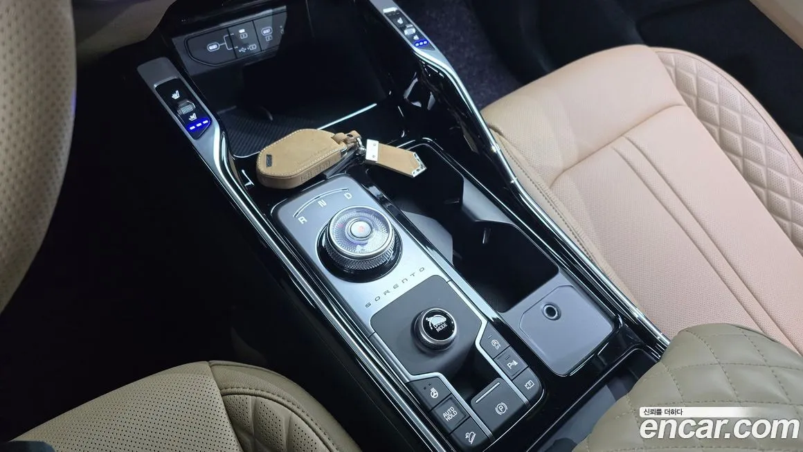 Kia Sorento — фото 9
